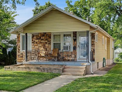 955 Weng Ave