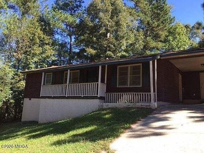 Property at 1470 New Castle Dr, Macon, GA