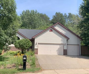 2315 Valley Dr