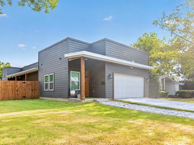 2646 Greenhurst Dr