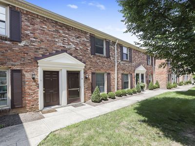 952 Chatham Ln Unit D