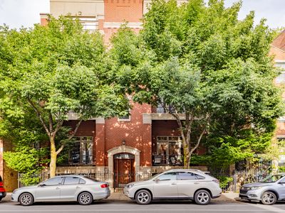 1931 N Damen Ave APT 1S