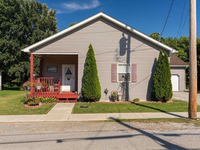 1109 Benton Ave