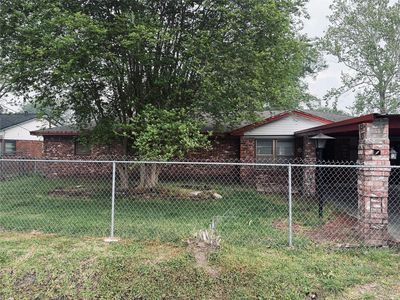415 Zinn Dr