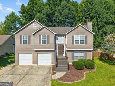 4879 Lake Park Ln