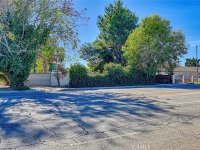 16326 Nordhoff St