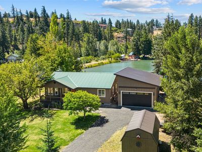 1250 Twin Lakes Road