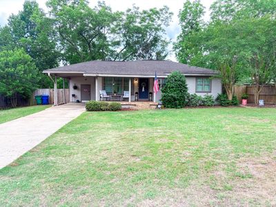 Property at 106 1st Ave, Troy, AL