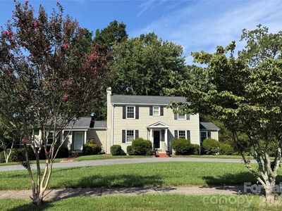 330 S Center St