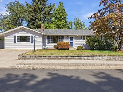 3470 Hyacinth St