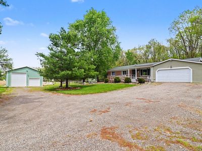 6350 Byron Rd