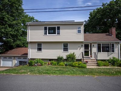 6 Woodland Ave