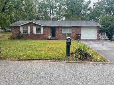 1009 Laurel St