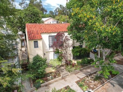 1441 Scott Ave
