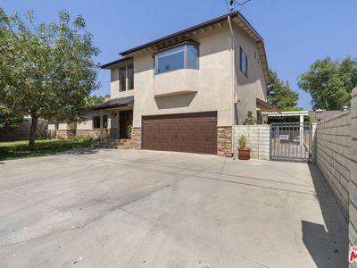 9144 Del Arroyo Dr