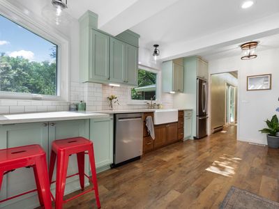 4903 Pinecroft Ave N