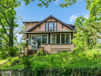 110 S Lake Drive