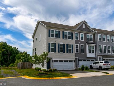 8193 Maude Ln
