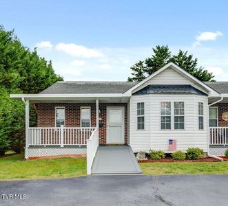 617 Race St #1
