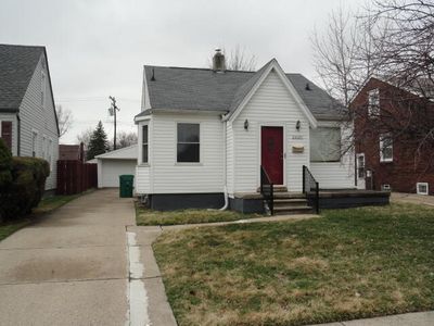 Property at 23087 Oakwood Ave, Eastpointe, MI