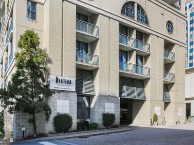 3040 Peachtree Rd NW Unit 210