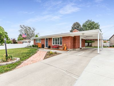 4021 S Carrie Dr