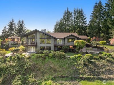 4902 Bush Mountain Drive SW