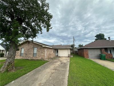 2405 Williamsburg Dr