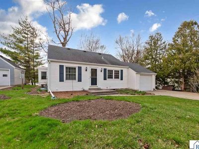 301 James Ave