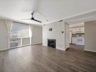 438 N Center St APT 309