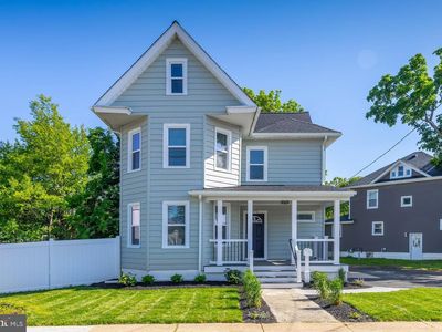 372 W Broad St