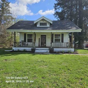 1719 State Road 227 N