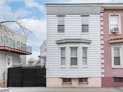 Property at 72 Lang St, Newark, NJ