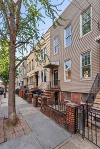 150A Diamond St