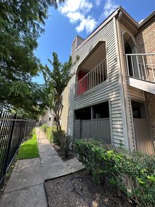 2025 Augusta Dr APT 203