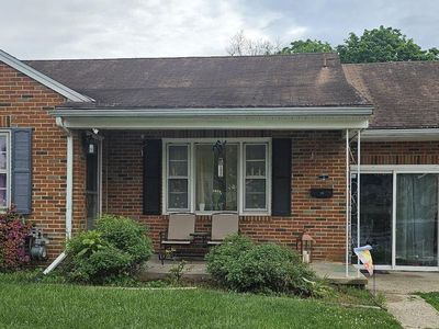 Property at 15 N Queen St, Dover, PA