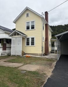 Property at 277 Main St, Hinton, WV
