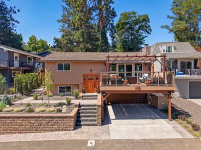 1012 S Liberty Dr