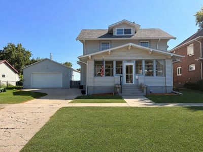 1607 4th Ave N