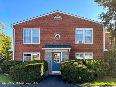 6 Huguenot Street #4