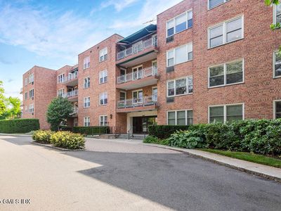 Property at 2 Putnam Hl APT 1K, Greenwich, CT