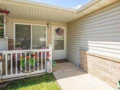 1121 Meadow View Ct UNIT 2