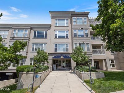 3075 E Kennedy Dr APT 315