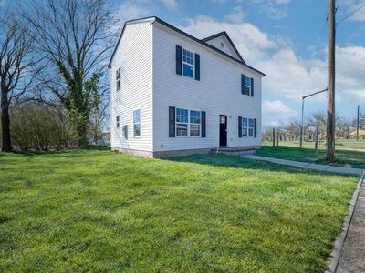 416 Railroad Ave