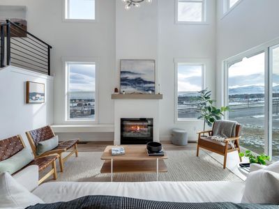 7576 S Clipper Hill Rd W #401