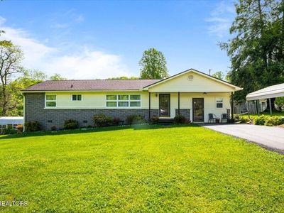 212 Sunset Dr