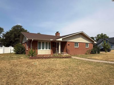 705 S Douglas Ave