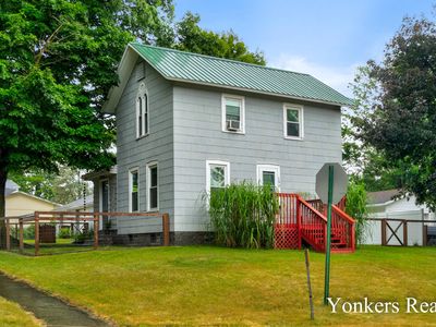 Property at 190 Race St, Freeport, MI