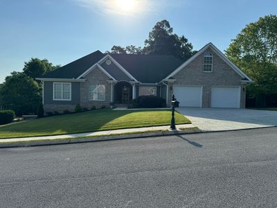 1066 Cody Ln