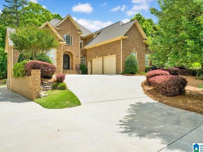 912 Trinity Ct